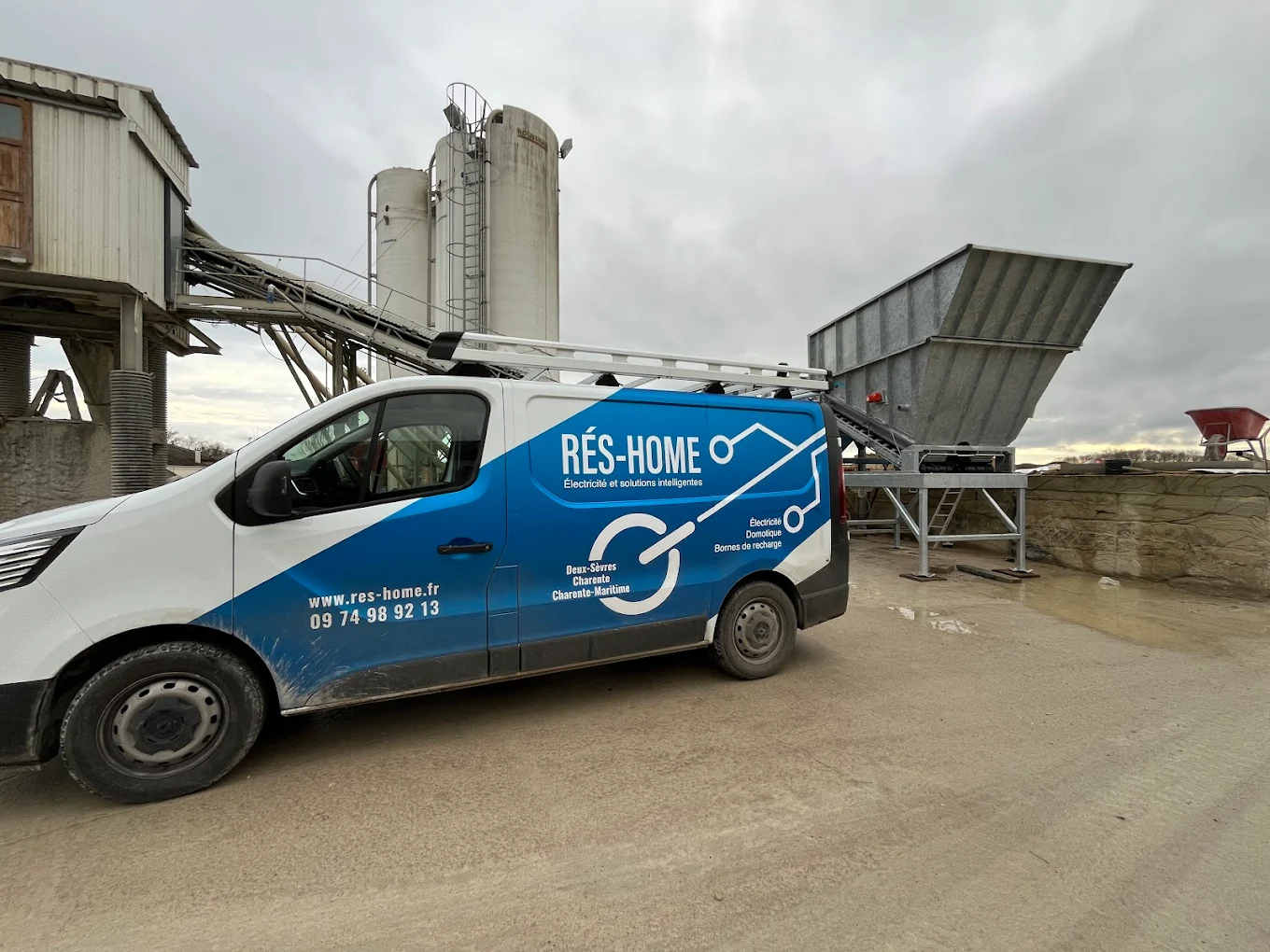 Électricien 2.0 en Deux-Sèvres, Charente & Charente-Maritime