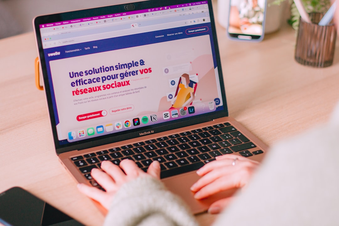 Comment fonctionne réellement un site généré par IA en 2024 ?