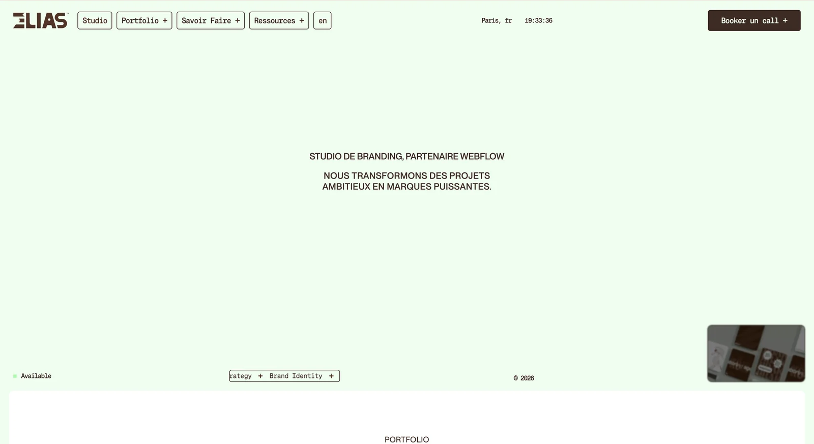 Page d'accueil de Studio Elias, studio de branding partenaire Webflow base a Paris