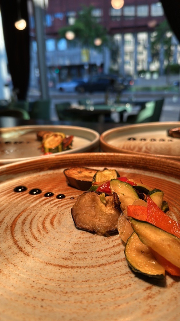 Three rows of five evenly spaced, thin green outlined circles on a white background.