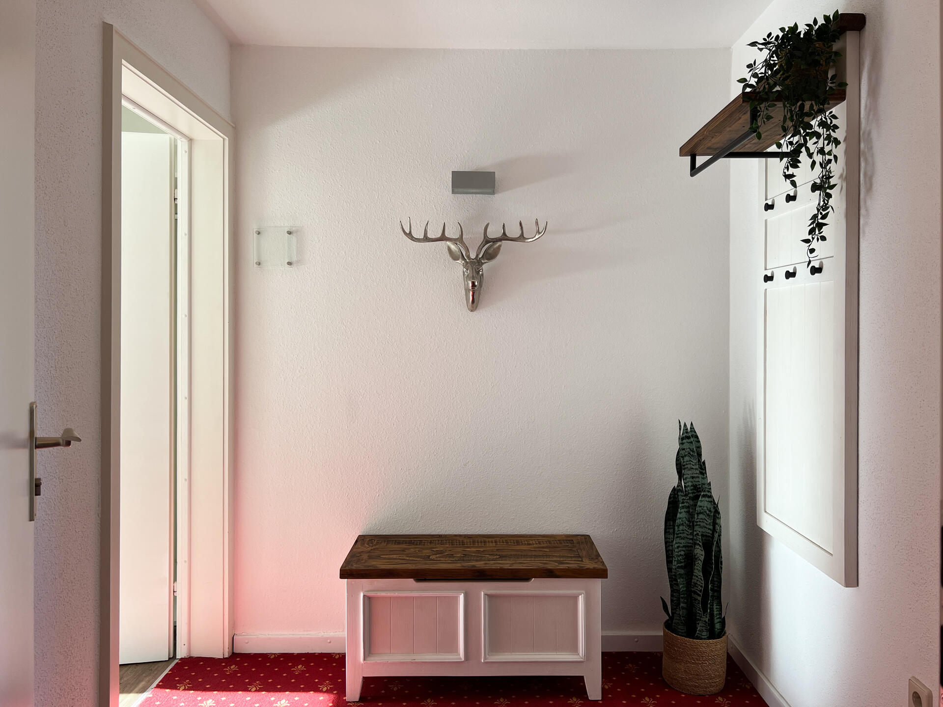 Flur Garderobe mit Sitzbank und Garderobe