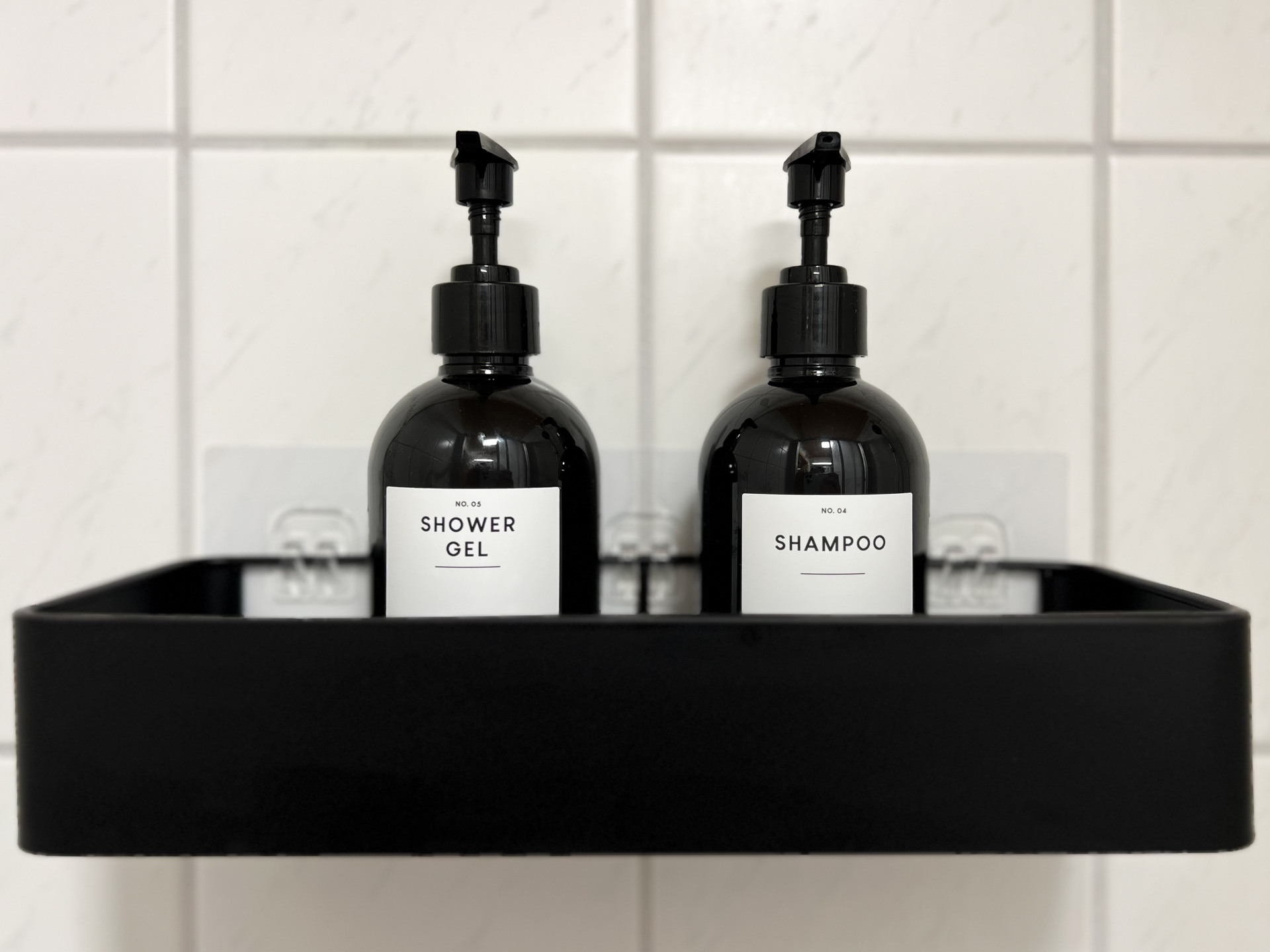 Spender fuer Shampoo und Duschgel