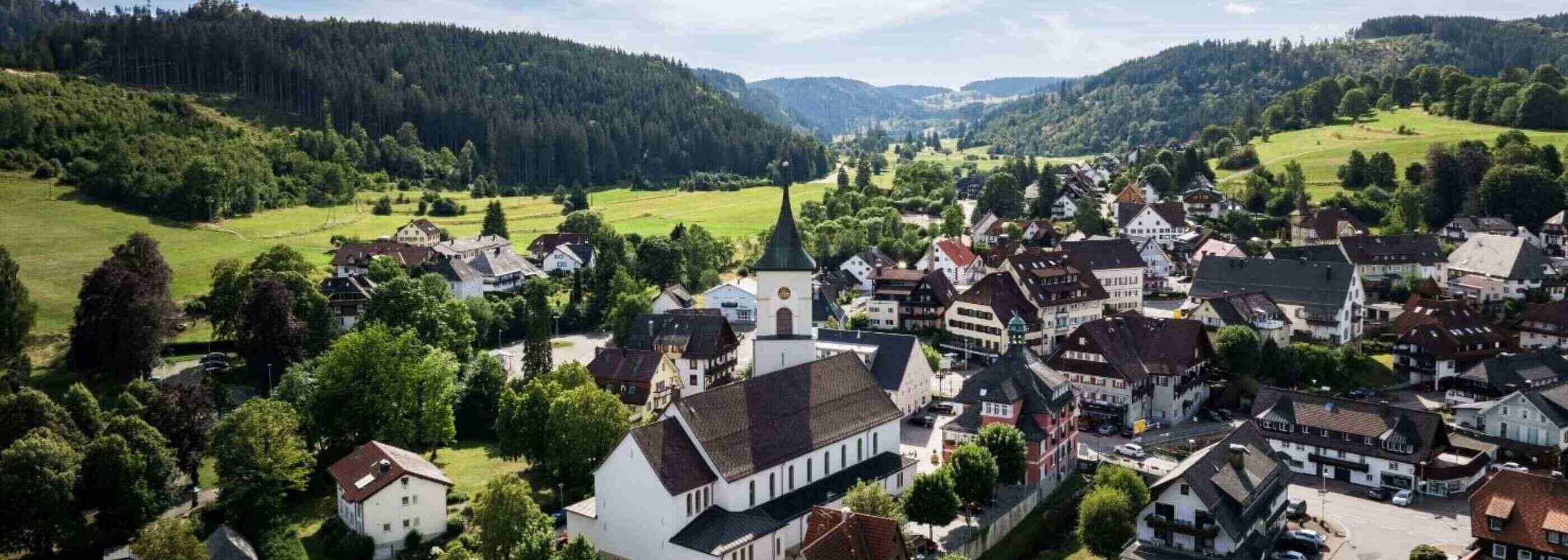Drohnenaufnahme von Lenzkirch im Schwarzwald