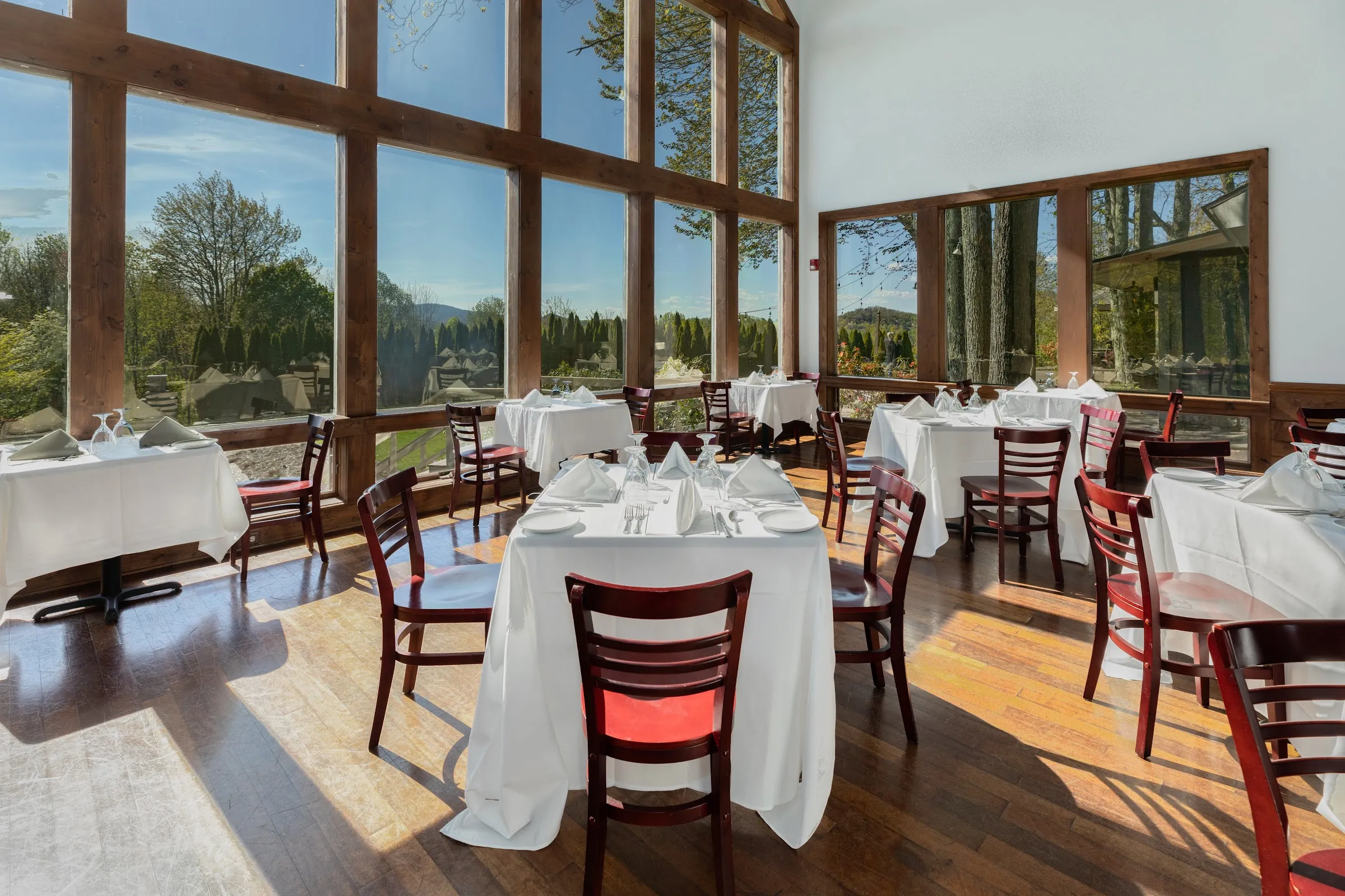 The Table restaurant at Crestwood