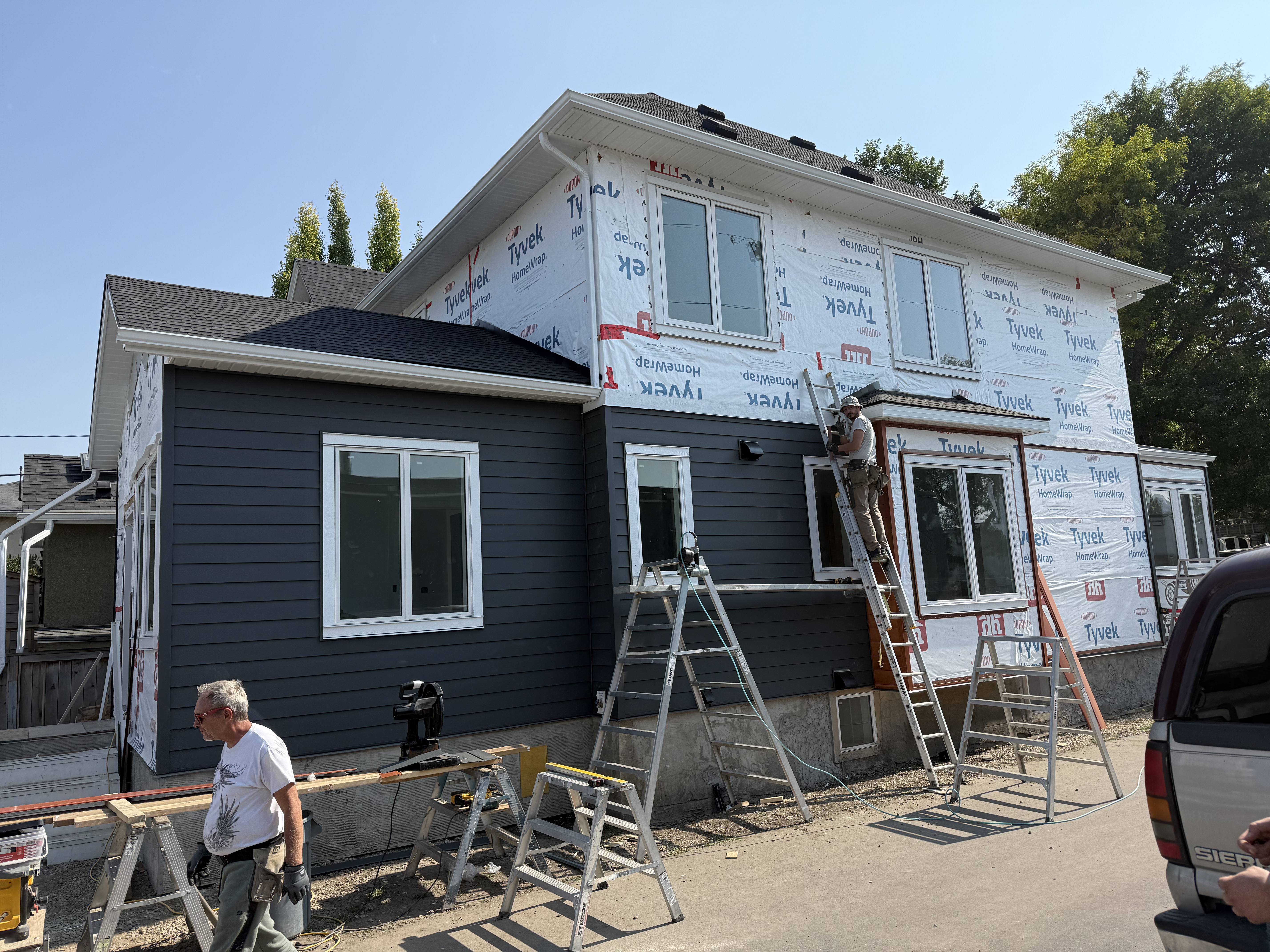 siding contractors near me calgary