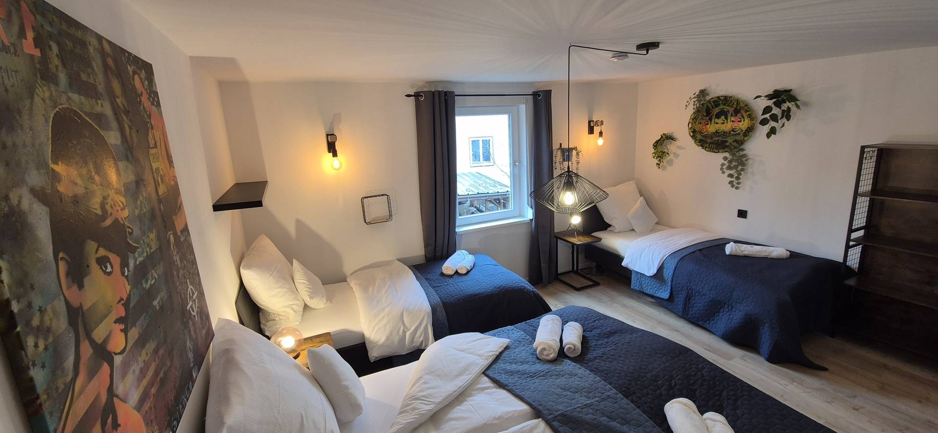 Schlafzimmer, Familienzimmer mit vier Betten