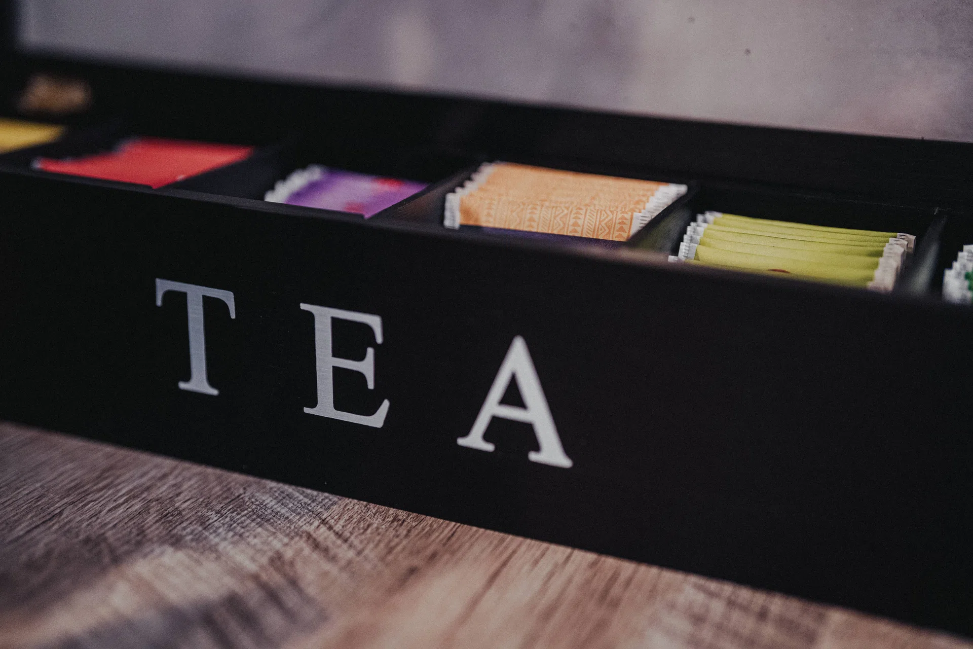 Teebox mit mehreren Sorten zur Auswahl