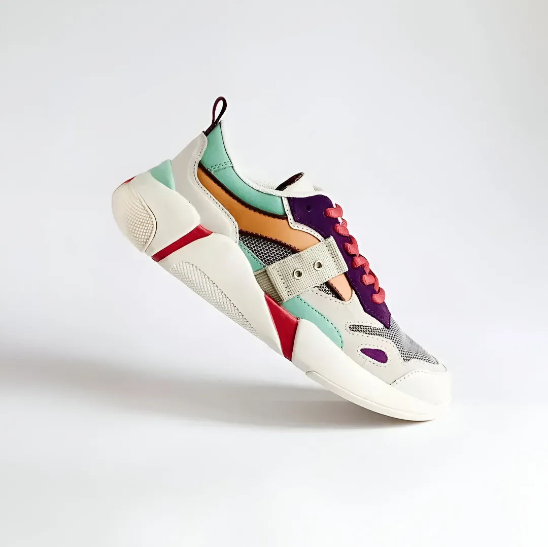 A single shoes in white background.