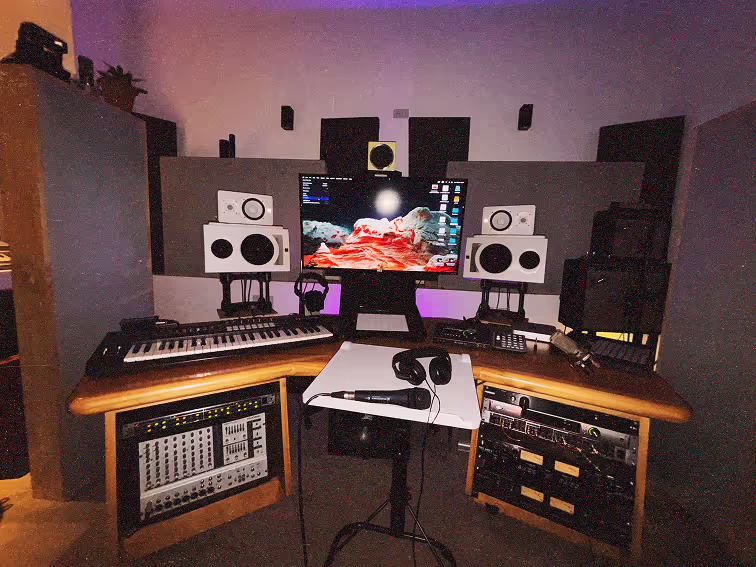 Foto del escritorio del estudio