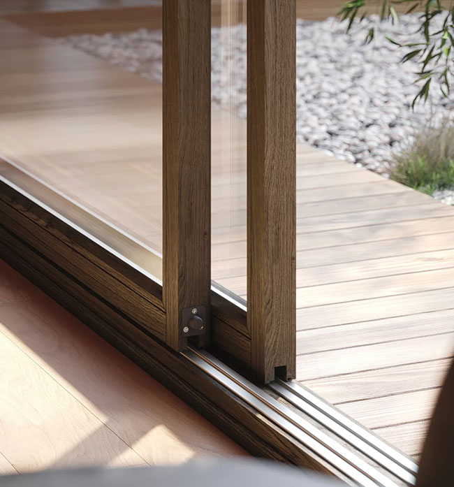 Retreat-Wood-Sliding-Residence