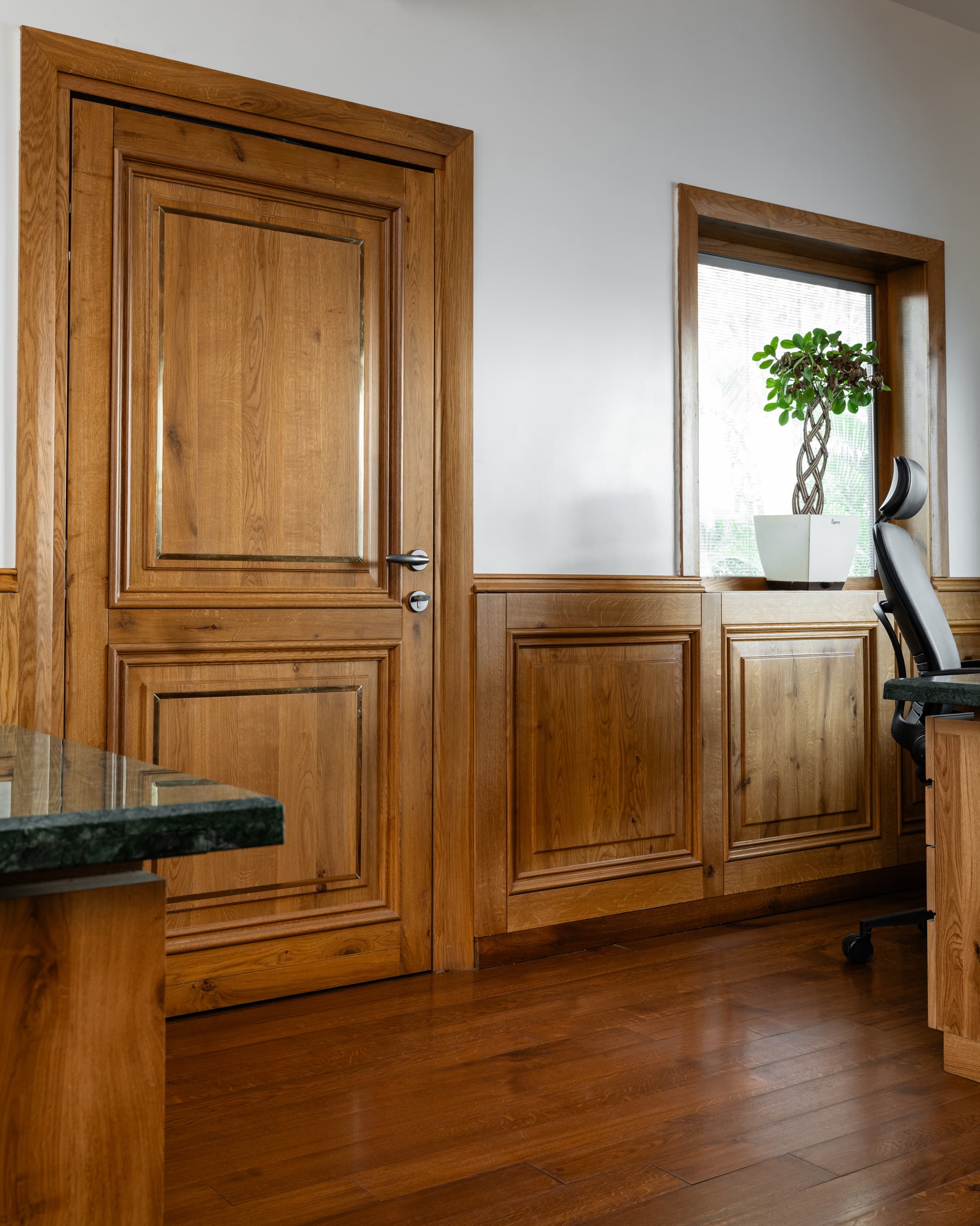 Wooden-Office-5