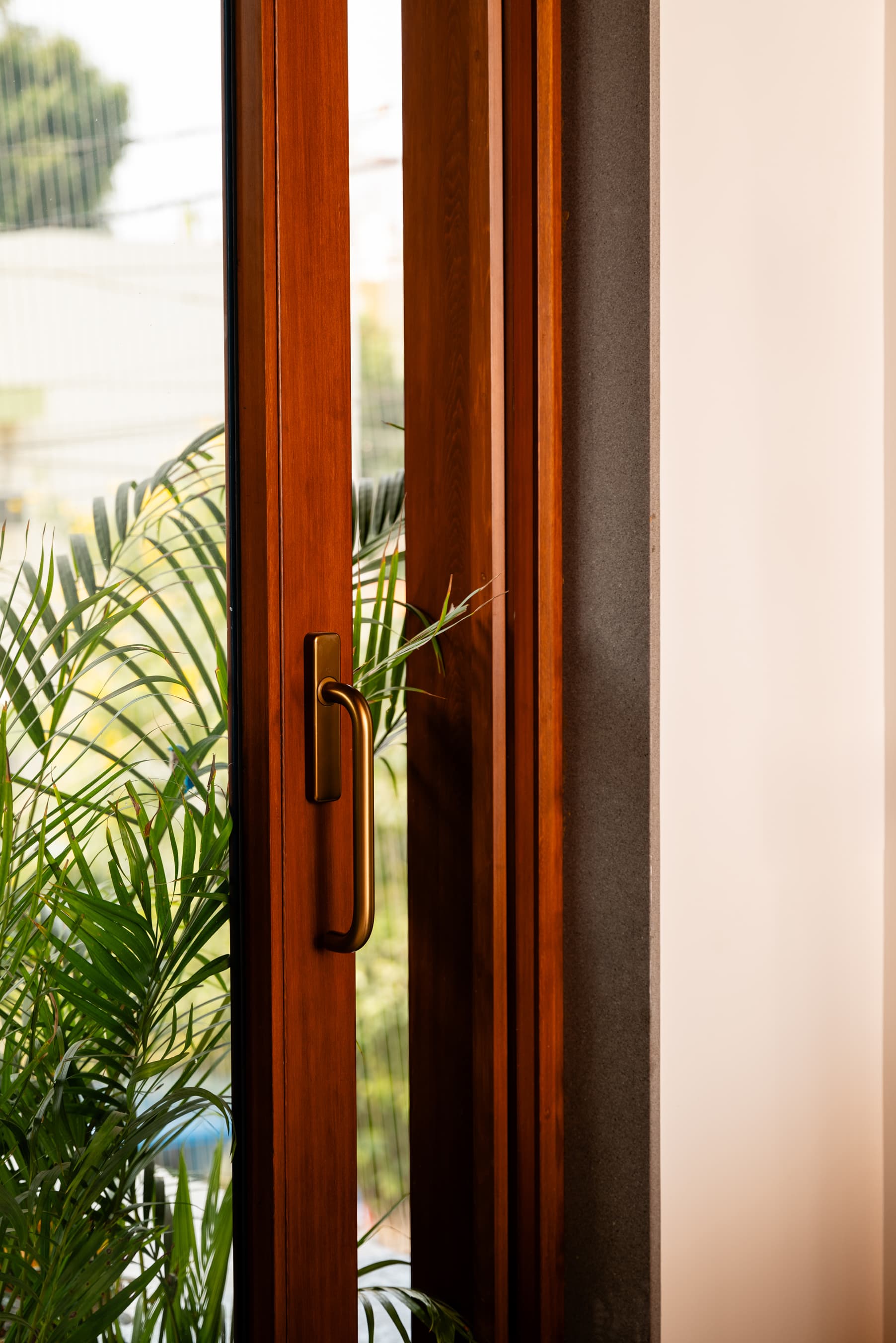 Cedar-Wood-Door-Window-Residence12