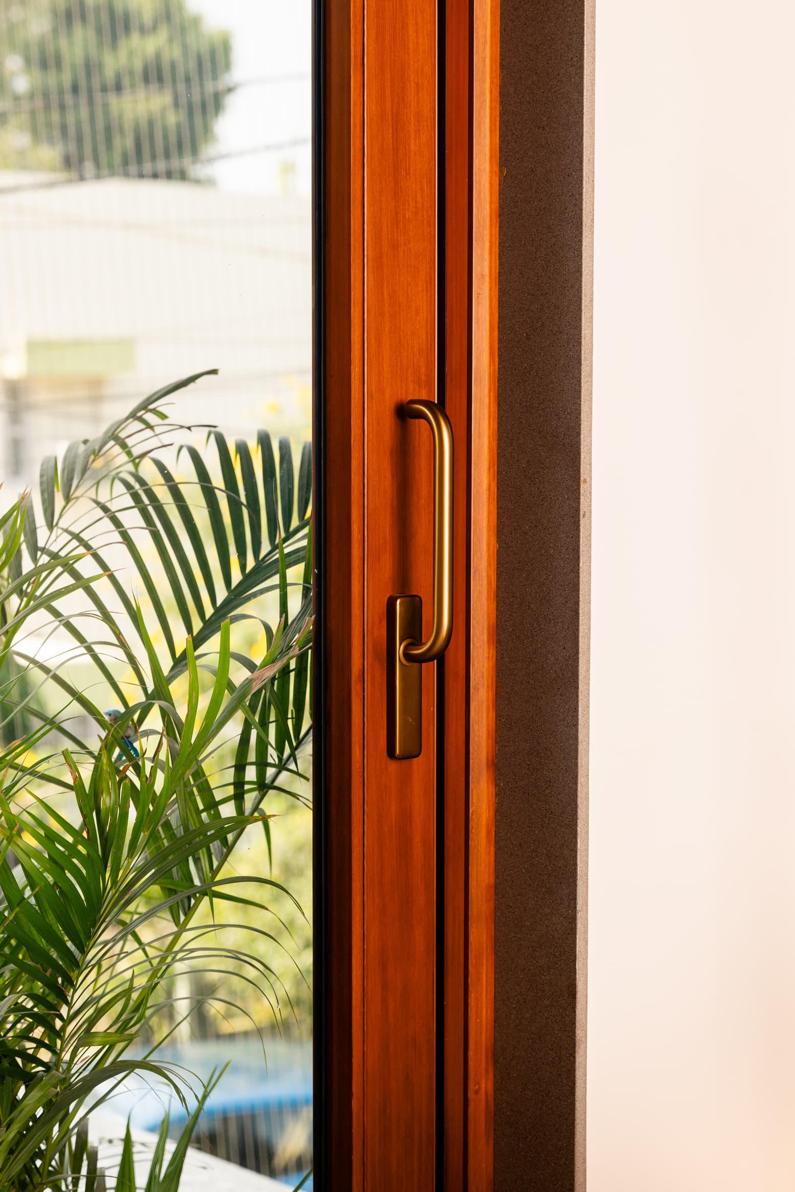 Cedar-Wood-Door-Window-Residence11