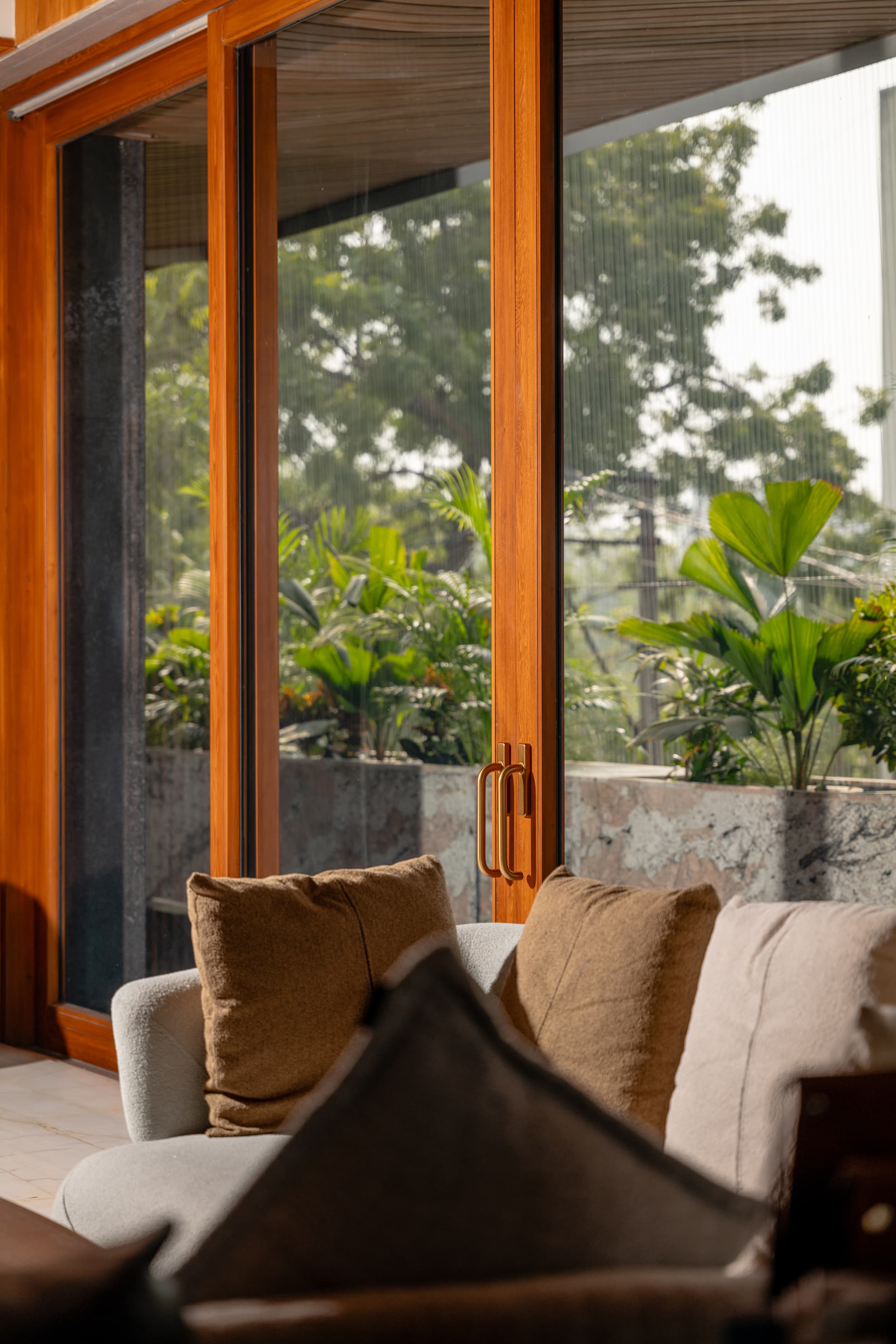 Cedar-Wood-Door-Window-Residence9
