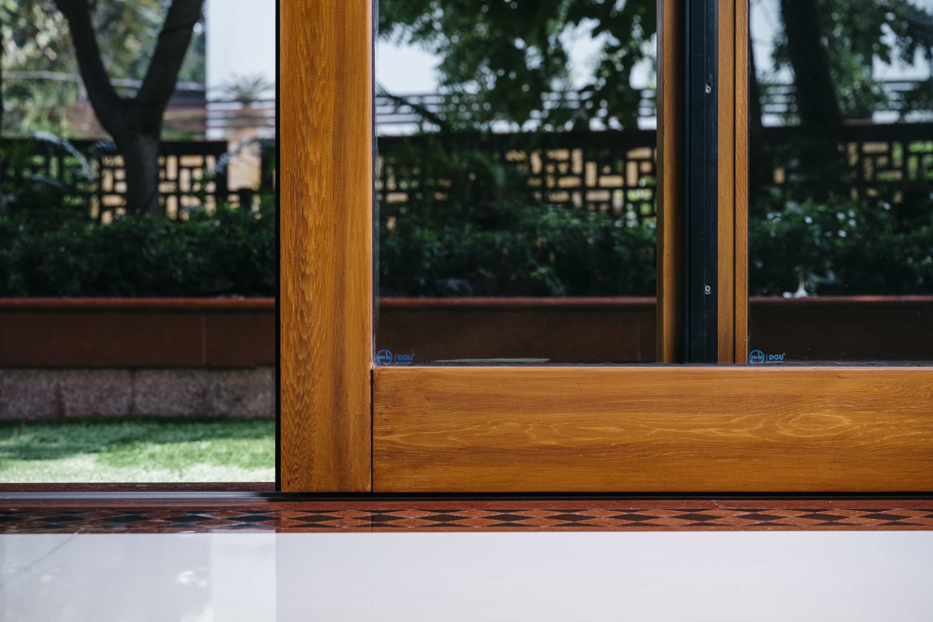 Teak-Wood-LiftSlide-Residence9