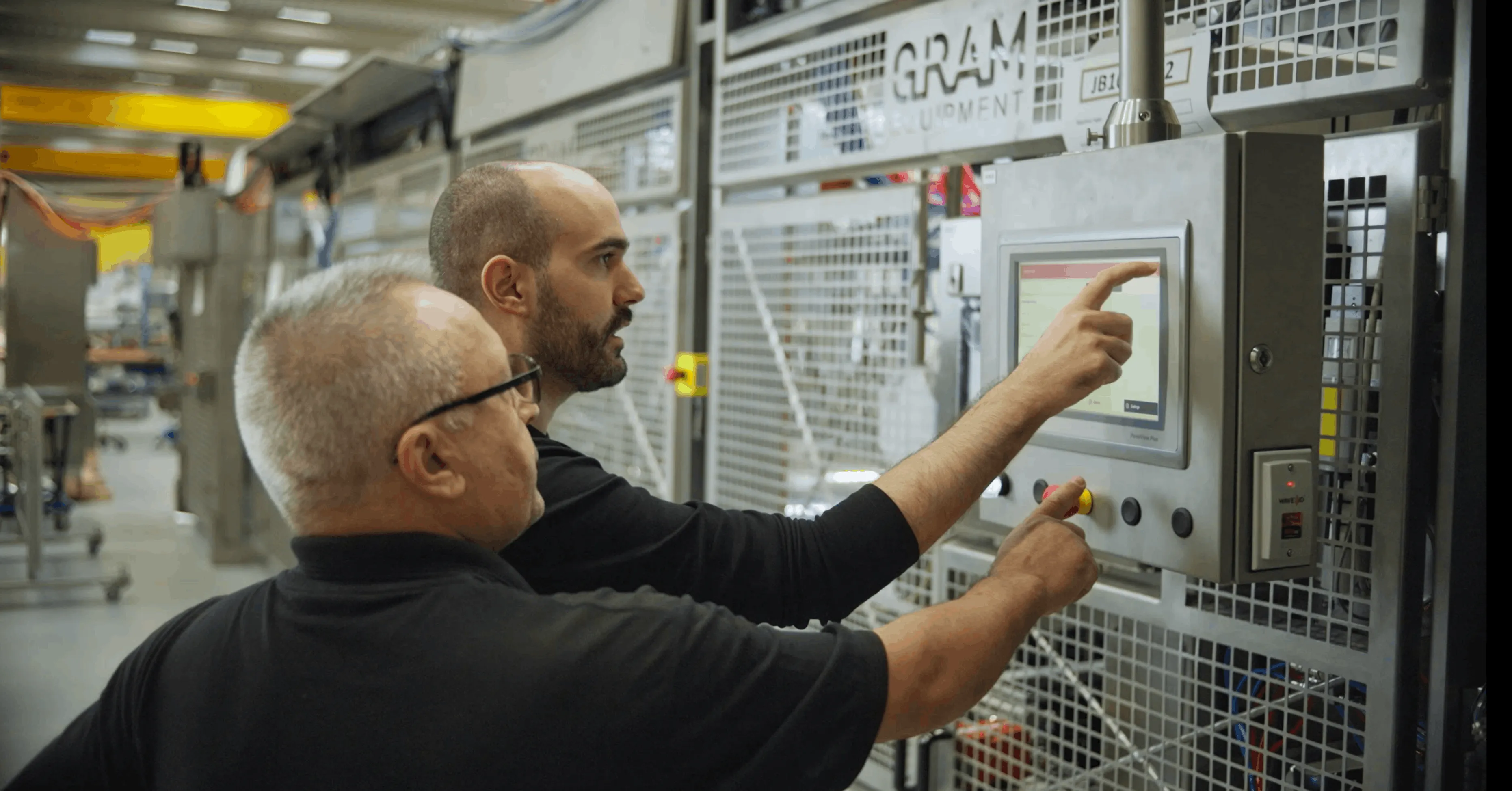 image of assembly process (for a manufacturing plant)