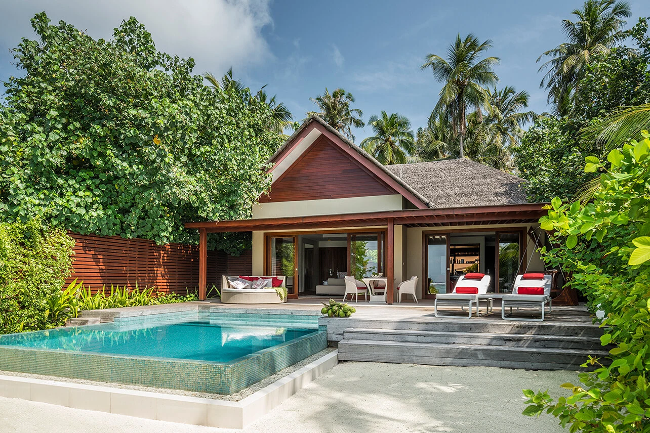FAMILY BEACH POOL VILLA NIYAMA