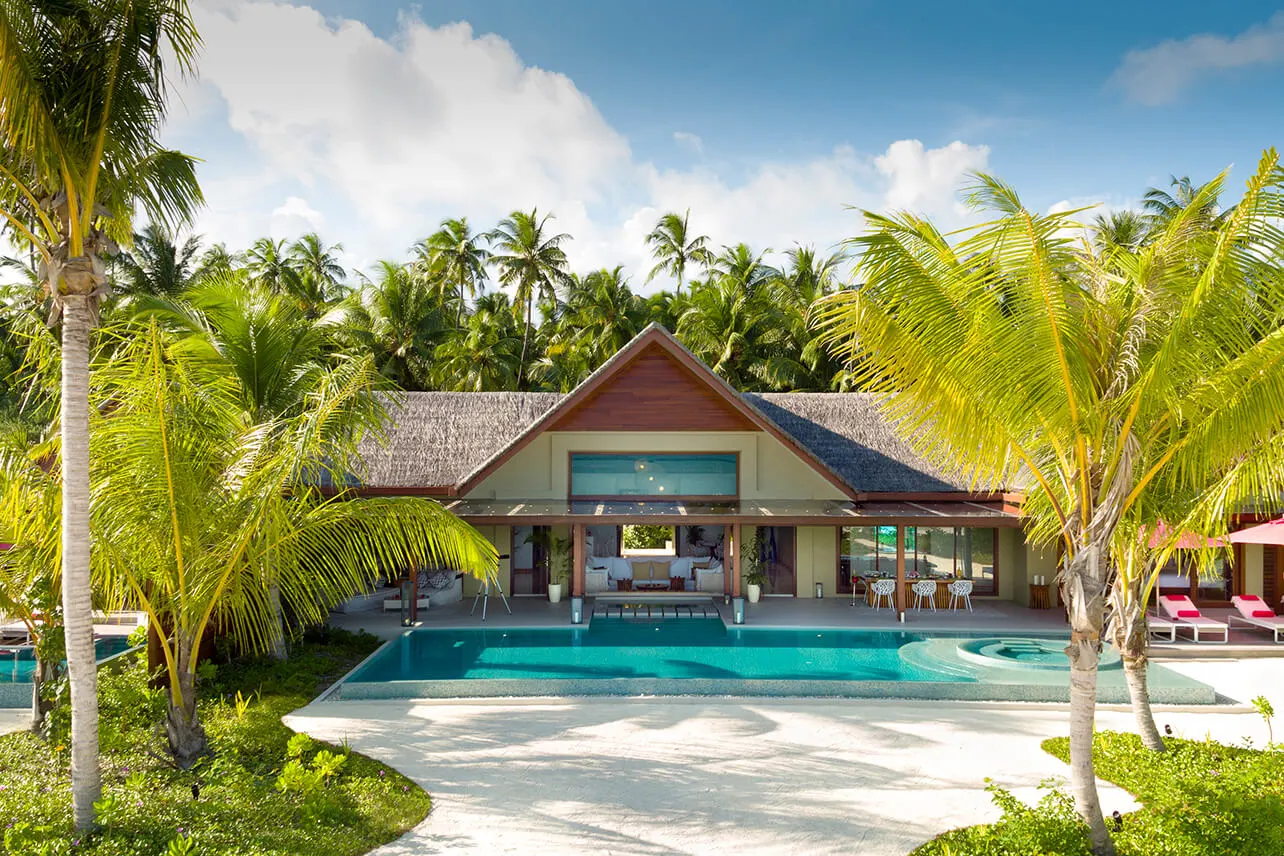 THREE BEDROOM BEACH POOL PAVILION NIYAMA