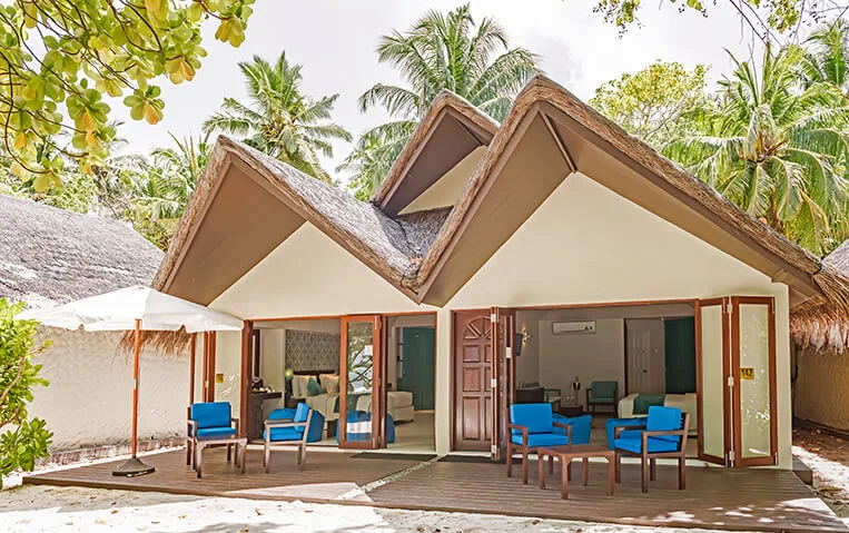 FAMILY BEACH VILLA HUDHURANFUSHI