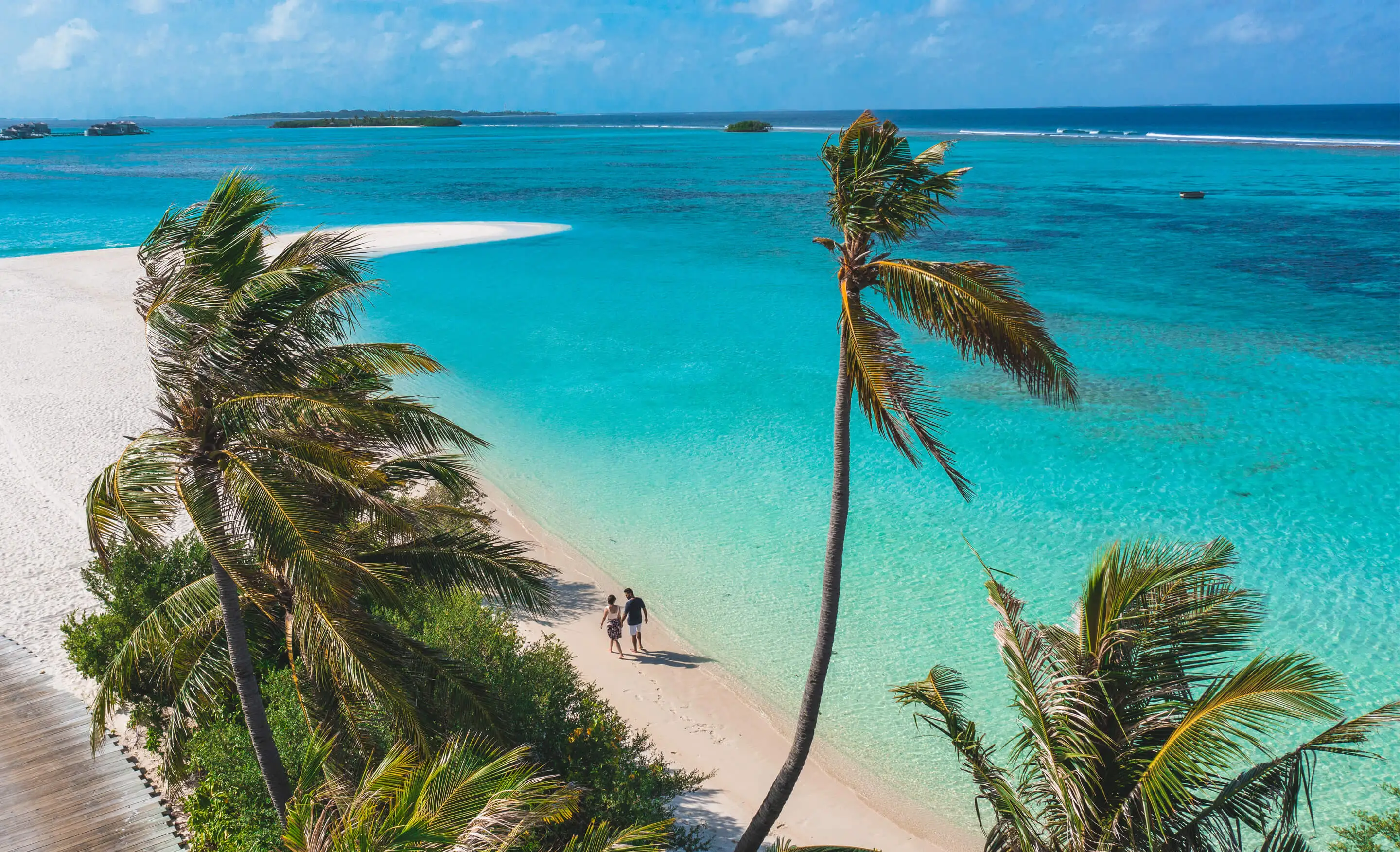 Honeymoon & Couples Surf Resorts