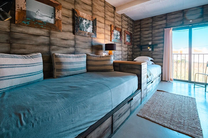 Single Surfers Lodge Peniche