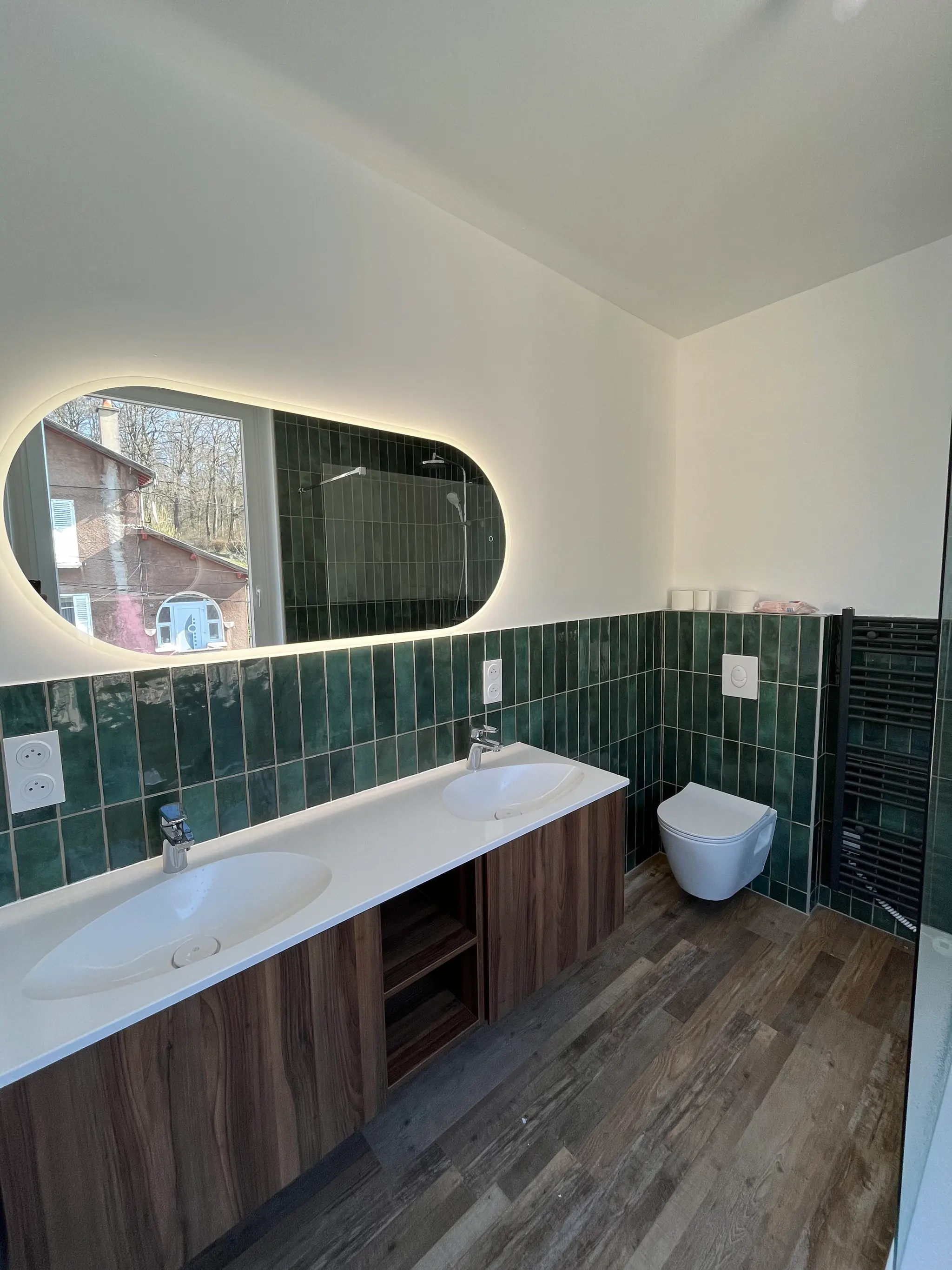 Salle de bain rénovée par Trashi Plombier à Metz