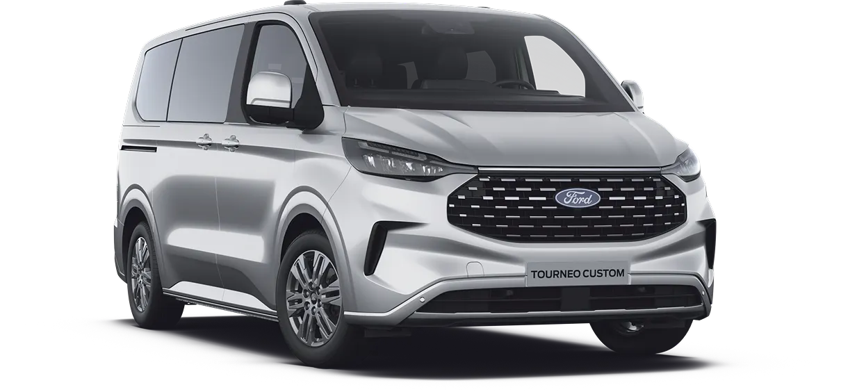 Hopeanvärinen Ford Tourneo Custom -henkilöauto, joka näkyy kolmesta neljäsosasta edestä vasemmalle.
