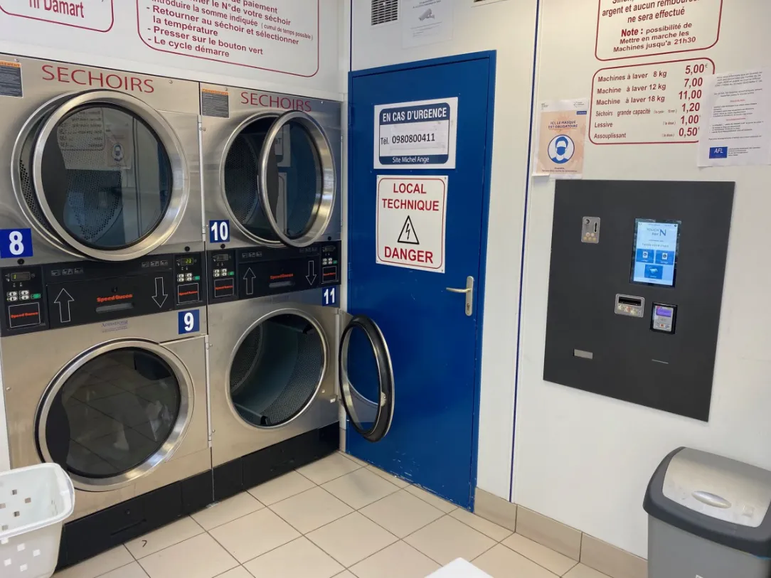 Photo de 4 séchoirs grande capacité