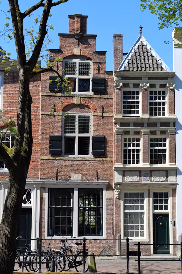 brown and white concrete building