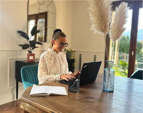 Morgane Debernardi, Expert-comptable