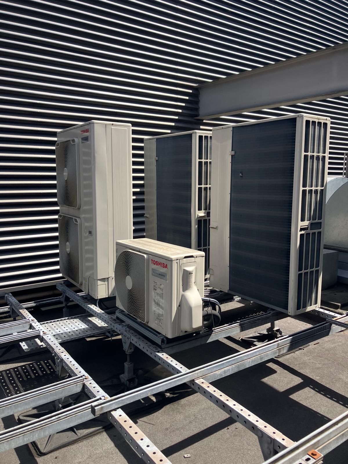 Professionally installed single and twin split Air Conditioning system
