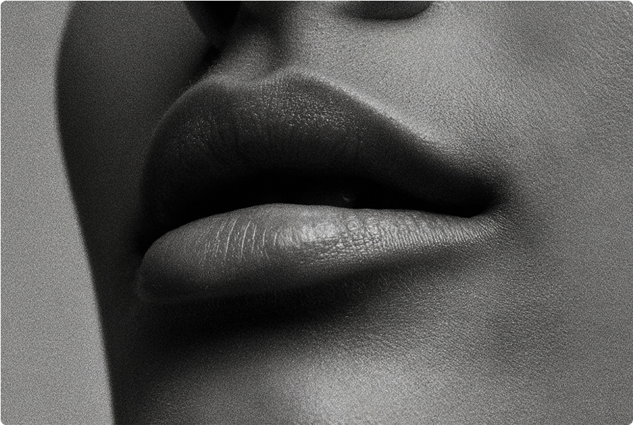 Nahaufnahme gesunder Lippen und Zähne – Zahnfleischgesundheit