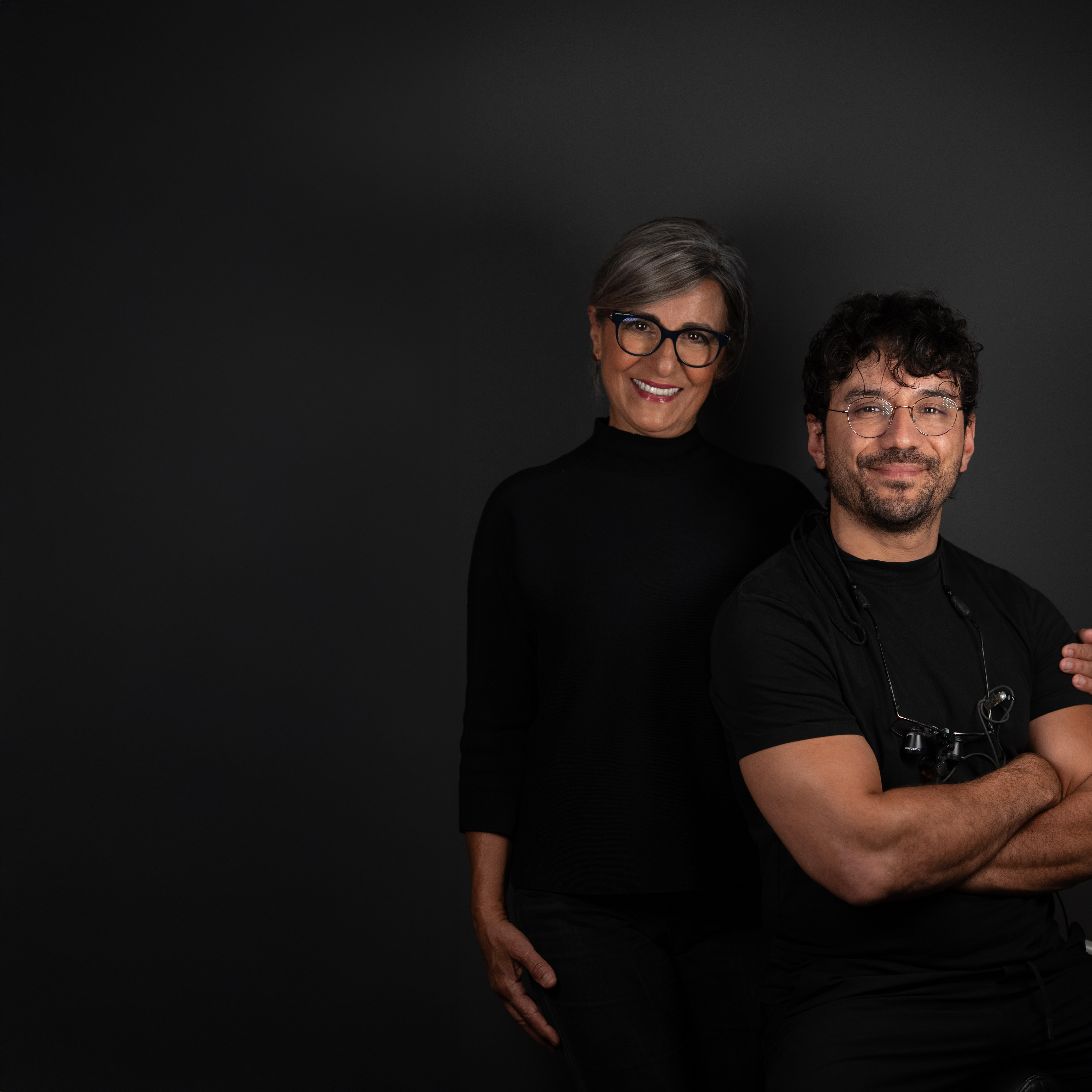 Dr. Sara Maghmumy und Dr. Aras Jarmohamadi – zwei Generationen Zahnmedizin