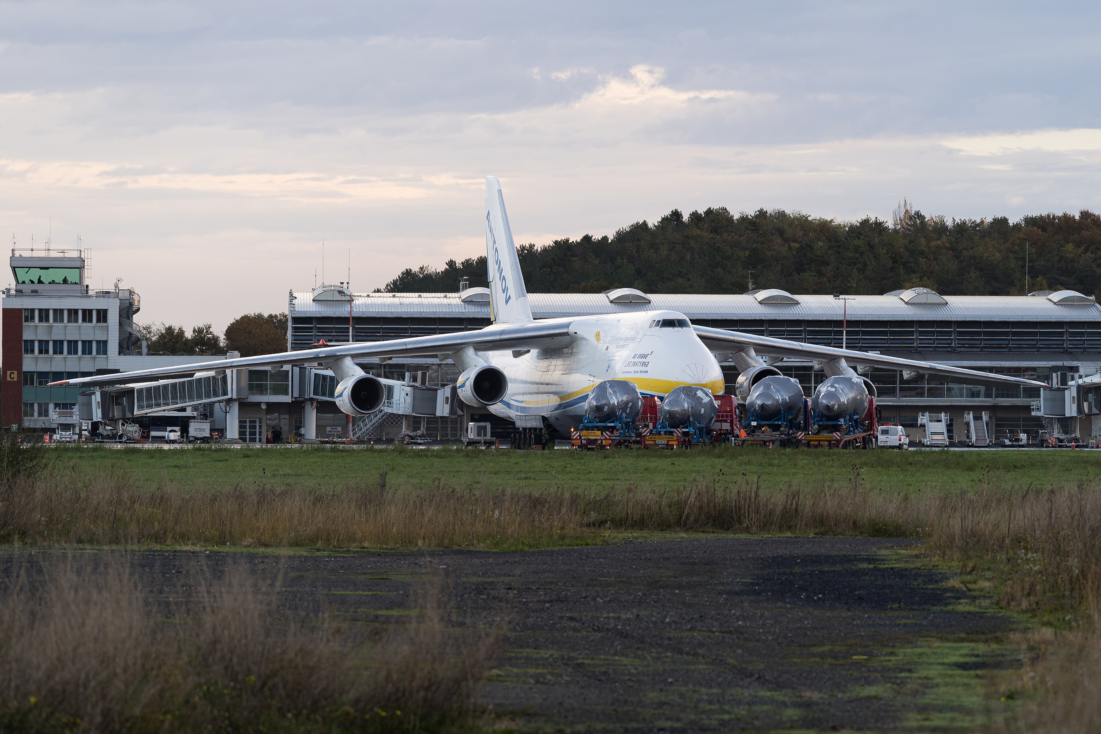 Antonov An-124