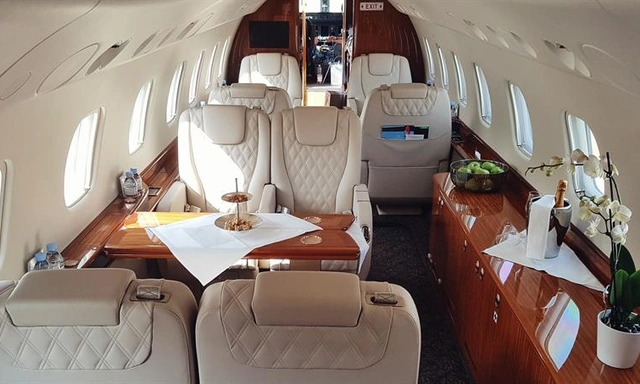 Private jet empty leg South Florida to Naples