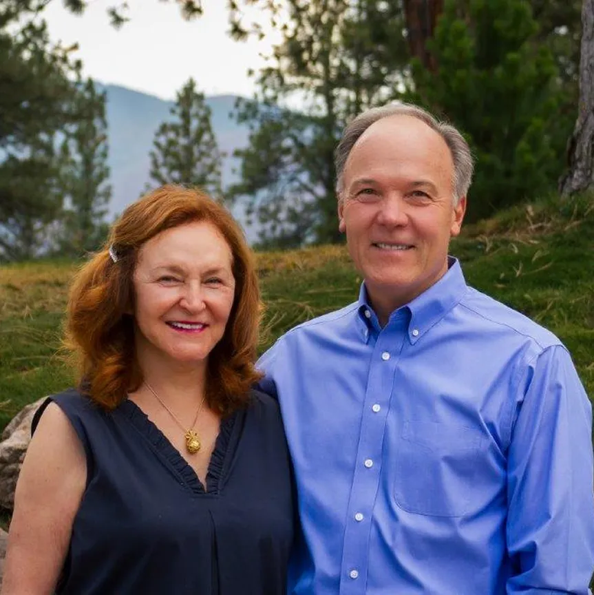 A Portrait photograph of Bill and Dr.Jeanne Wilson