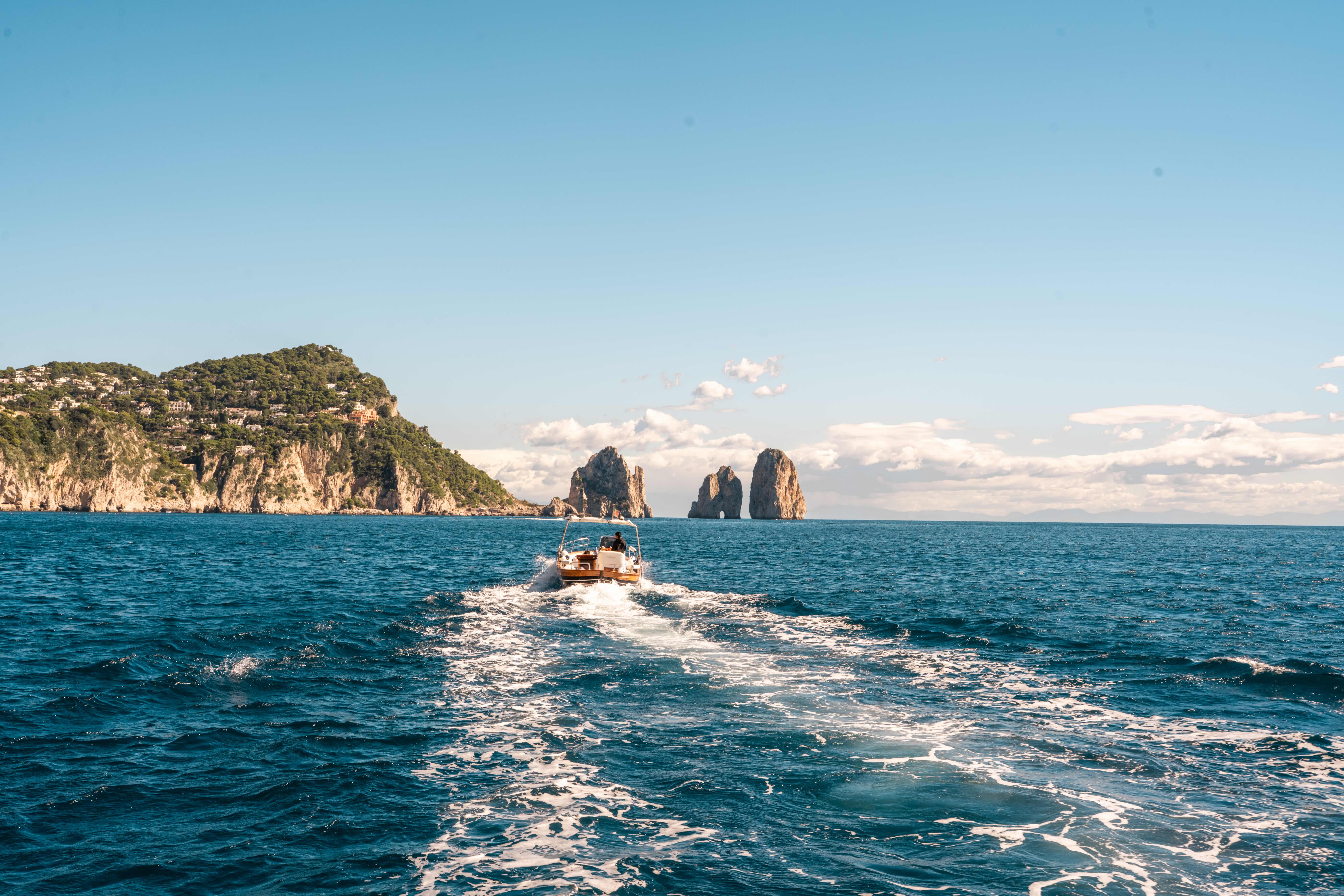 capitanini photos, capri boat