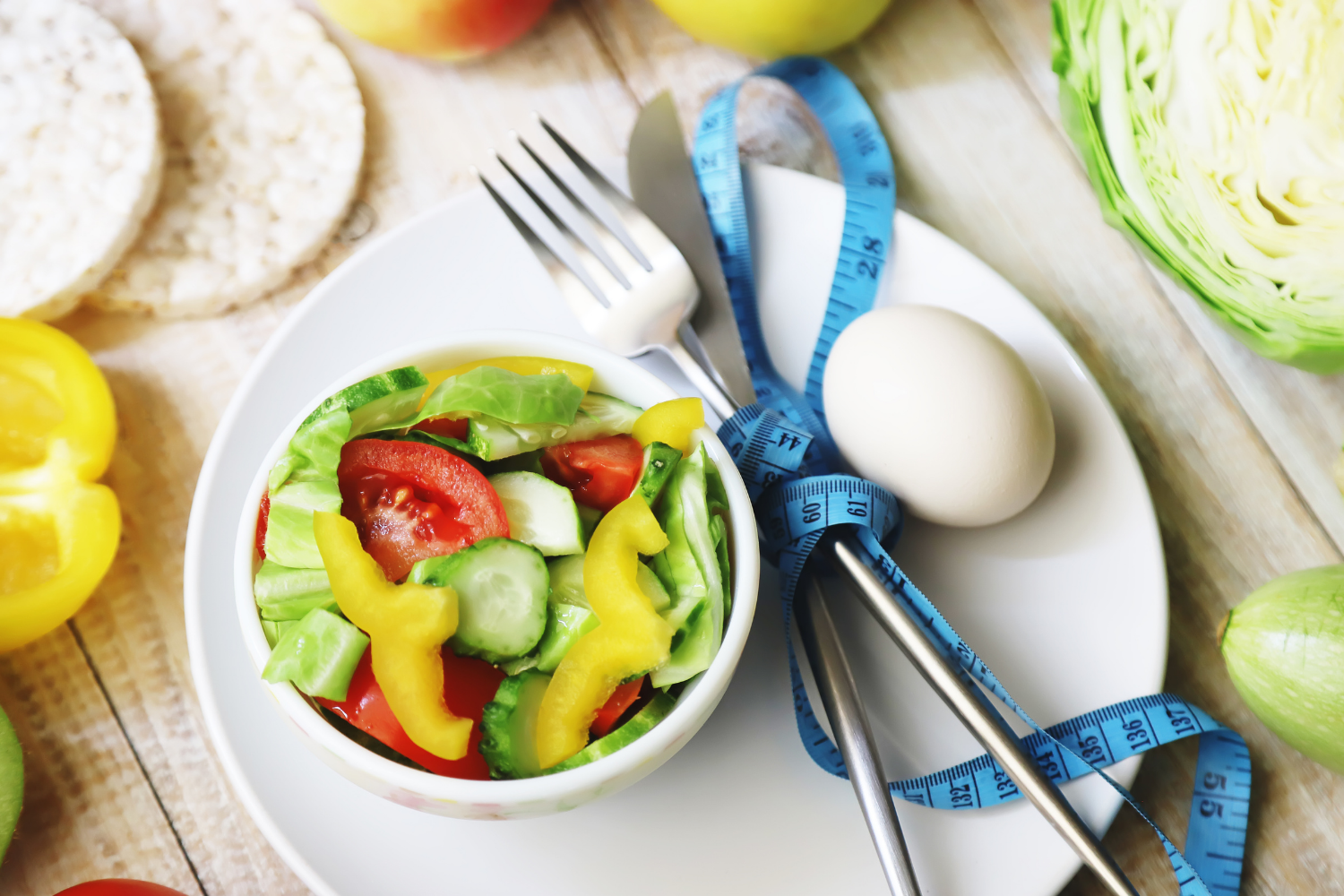Weight Loss Clinics vs. DIY Dieting: Why Medical Oversight Matters
