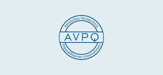 Logo des amtlichen Verzeichnisses präqualifizierter Unternehmen mit dem Schriftzug AVPQ in einem runden blauen Siegel.