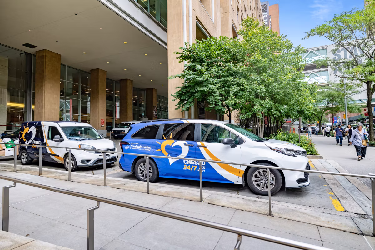 chesed 247 shuttle brings family to hospitals