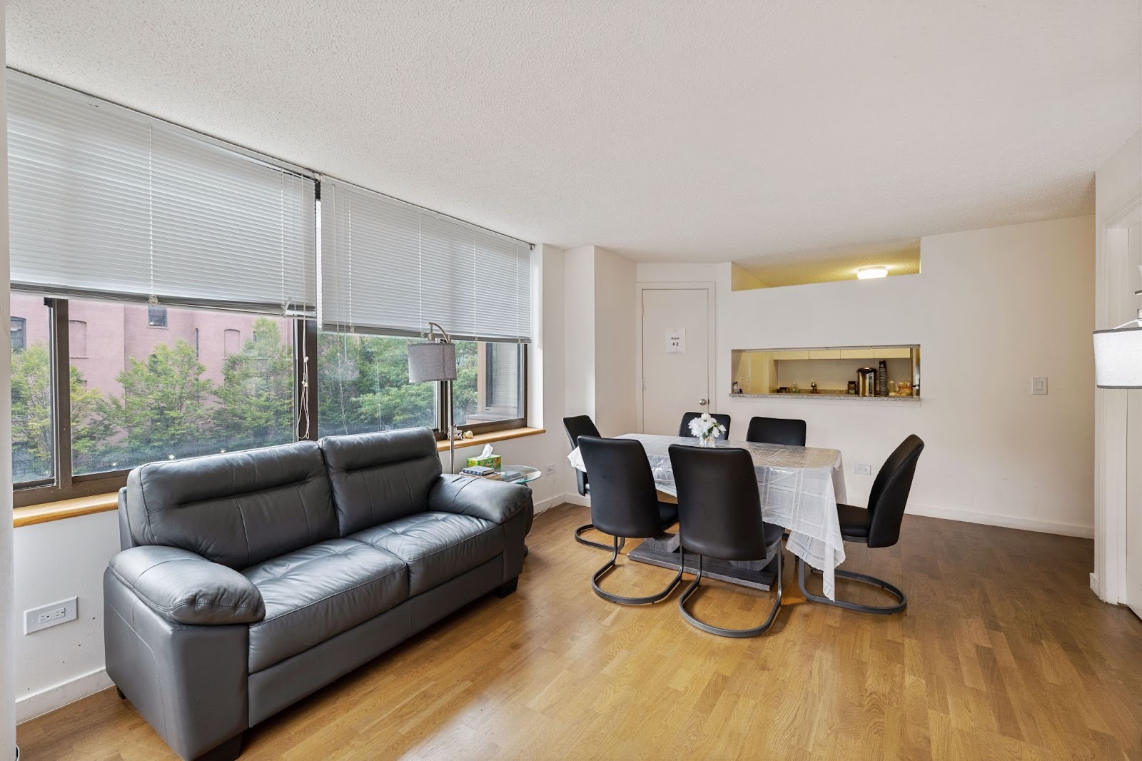 Comfortable living space in chesed apartment