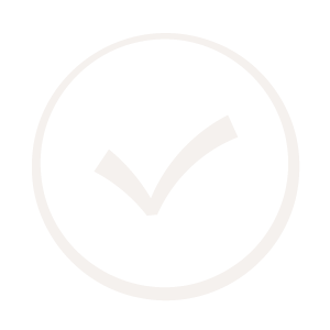 Hellgraues Häkchen-Symbol in einem Kreis auf weißem Hintergrund.