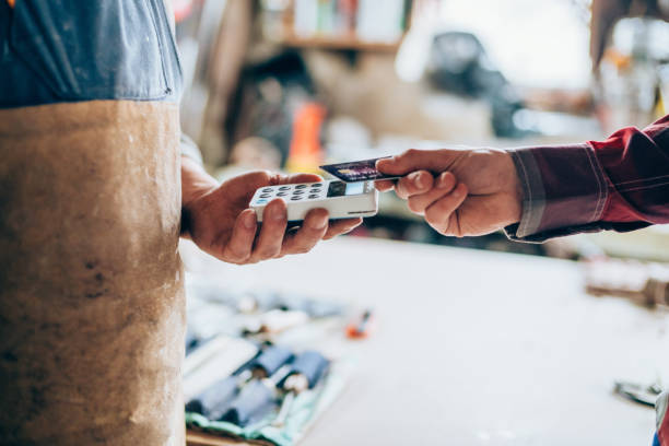 Can I withdraw cash from credit builder card? Bright