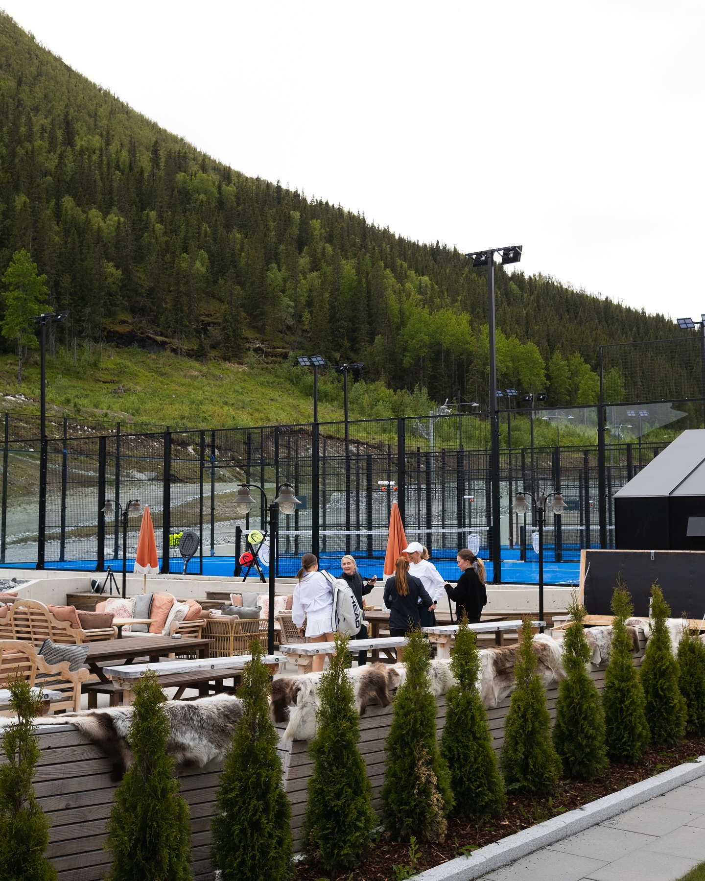 fýri-resort-norway-3-padel-courts-hemsedalcourt2.jpg