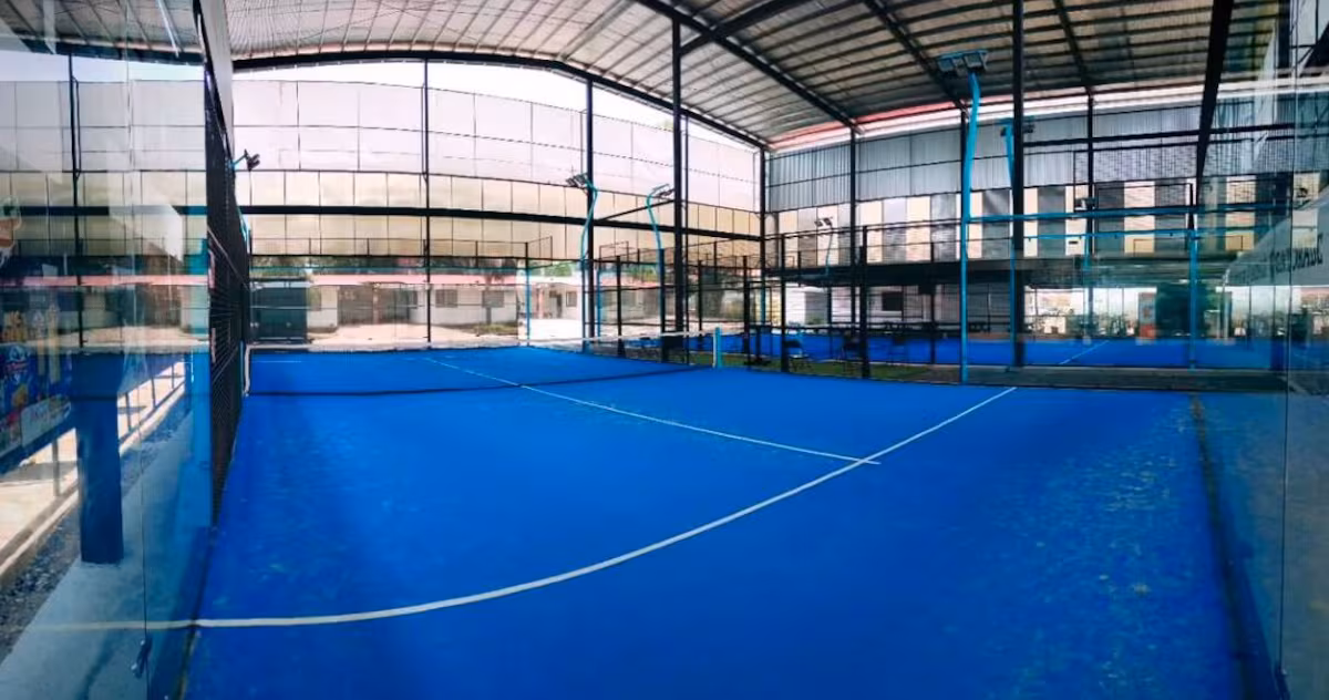 hotel-plaza-panama-2-padel-courts-santiago-court1.jpg