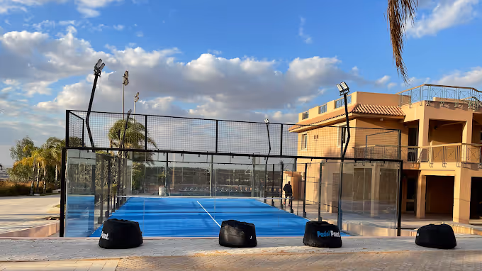 sky-executive-resort-egypt-2-padel-courts-el-cairo-hero.jpg