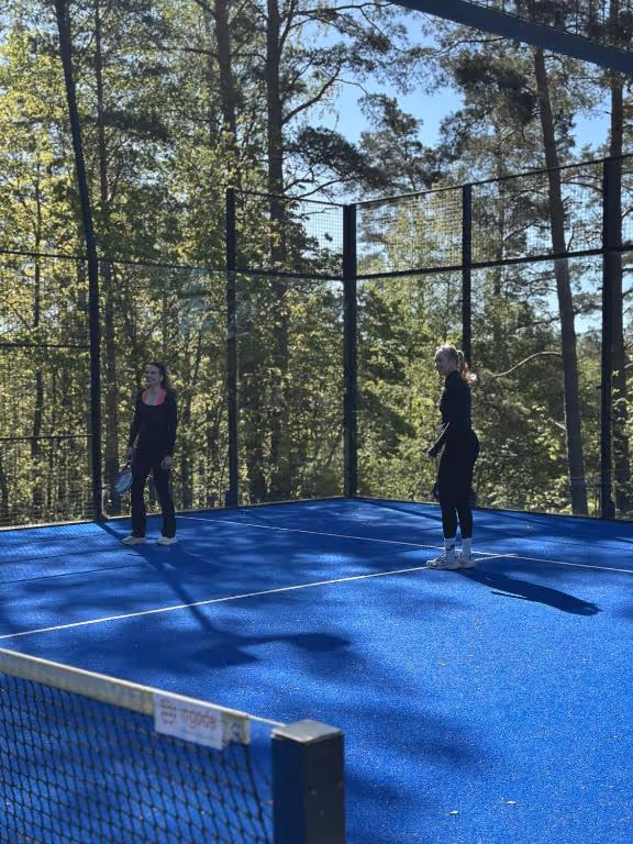 gammelgård-pizza-&-padel-resort-finland-1-padel-courts-southwest-finland-court2.jpg