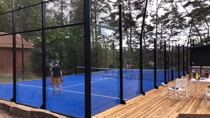 gammelgård-pizza-&-padel-resort-finland-1-padel-courts-southwest-finland-court1.jpg