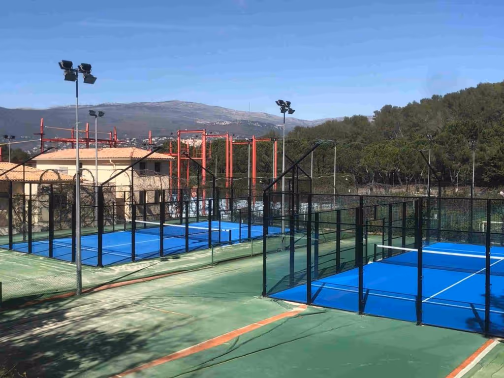 opio-en-provence-france-2-padel-courts-provence-alpes-côte-d’azur-hero.jpg