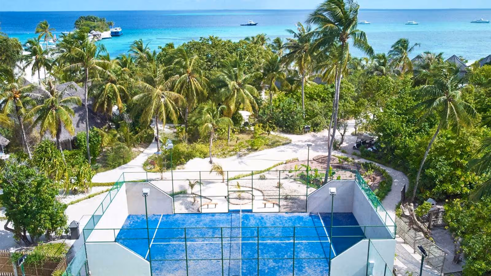 kuredu-resort-&-spa-maldives-1-padel-courts-lhaviyani-atoll-court3.jpg
